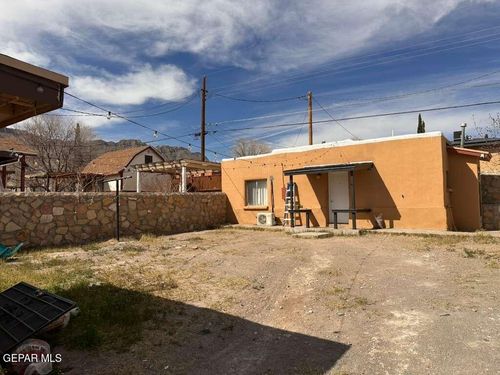 a-2811 Morehead Ave, El Paso, TX, 79930-3723 | Card Image