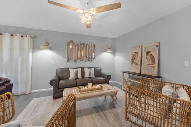 102 Villa Cir, Condo with 2 bedrooms, 2 bathrooms and null parking in Atlantis FL | Image 4