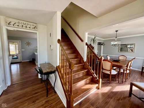 106 White Oak Dr, Batesville, IN, 47006-7615 | Card Image