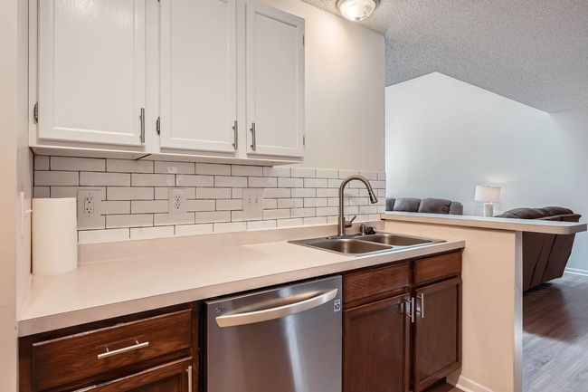 APT-22 - 960 106 Th Ln Nw, Townhouse with 2 bedrooms, 2 bathrooms and null parking in Coon Rapids MN | Image 9