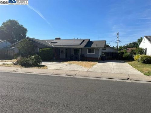 1825 Michigan Ave, Stockton, CA, 95204-4232 | Card Image