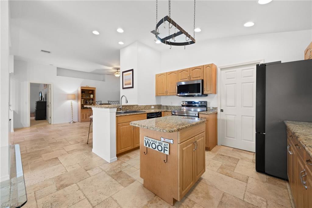 Residential in LEHIGH ACRES 5