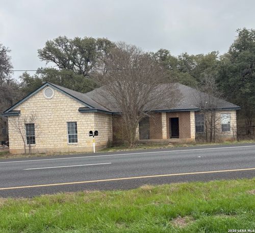 10520 Us Highway 281 N, Spring Branch, TX, 78070-4901 | Card Image