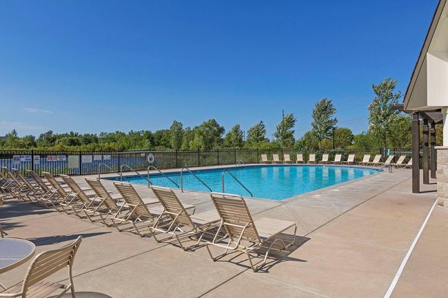 Victor Gardens community pool | Image 32