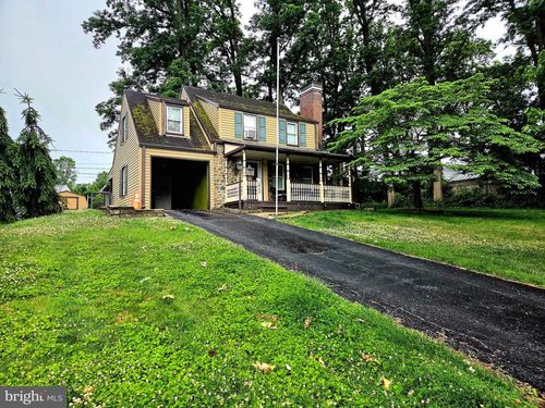 1953 Eaton Ave, BETHLEHEM, PA, 18018-2110 | Card Image