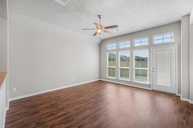 2099 Positano Loop, House other with 3 bedrooms, 2 bathrooms and 2 parking in Bryan TX | Image 12