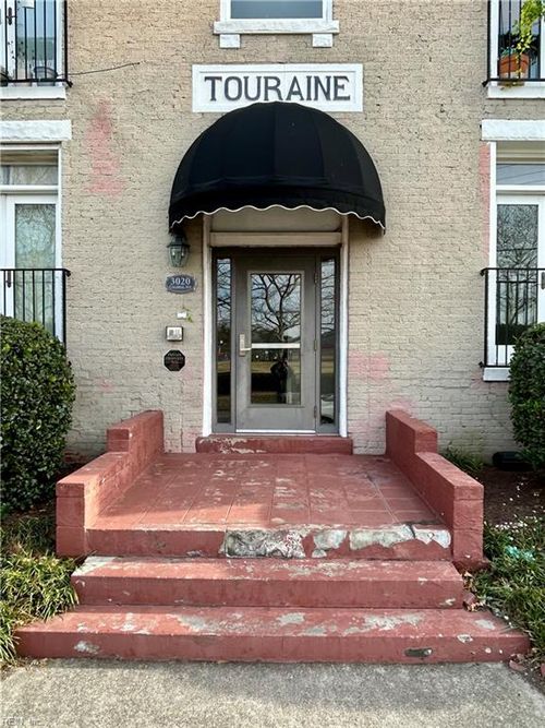 apt-a1-3020 Colonial Ave, Norfolk, VA, 23508-3427 | Card Image