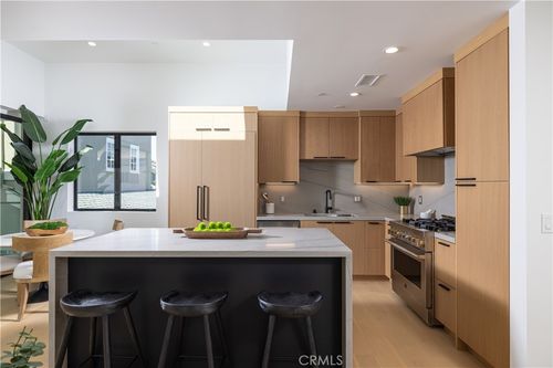 716 Orchid Ave, Corona del Mar, CA, 92625-2467 | Card Image
