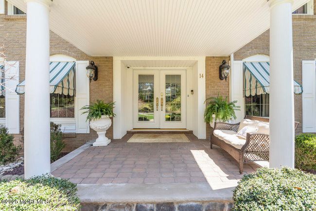 Front porch | Image 8