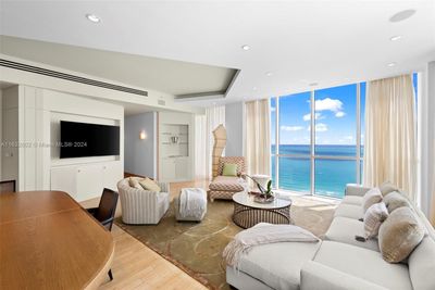 2402 - 50 S Pointe Dr, Condo with 4 bedrooms, 4 bathrooms and null parking in Miami Beach FL | Image 2