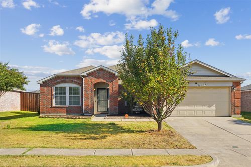 1307 Eagles Nest Trl, Krum, TX, 76249-7526 | Card Image