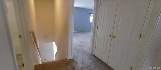 Upstairs hallway | Image 9
