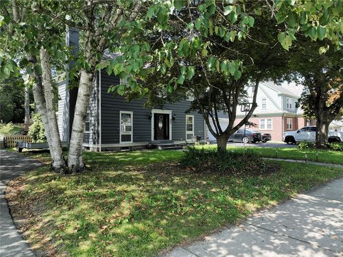 483 Woodland Rd, Woonsocket, RI, 02895-1051 | Card Image