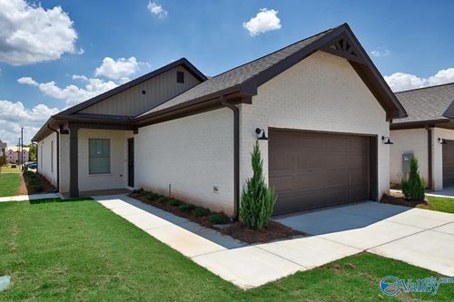 64 Mountain Vista Cir Ne, Huntsville, AL, 35811-3400 | Card Image