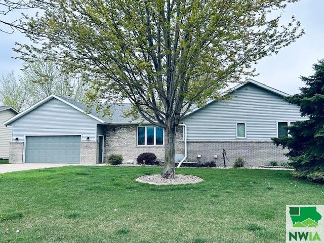 Oakmont Dr, Vermillion, SD 57069