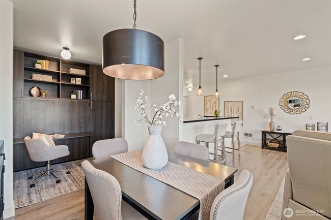 Dining area. | Image 7