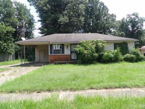 404 Kay St, Blytheville, AR, 72315-3727 | Card Image