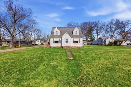 2847 Youngstown Ave, Mc Donald, OH, 44437-1501 | Card Image