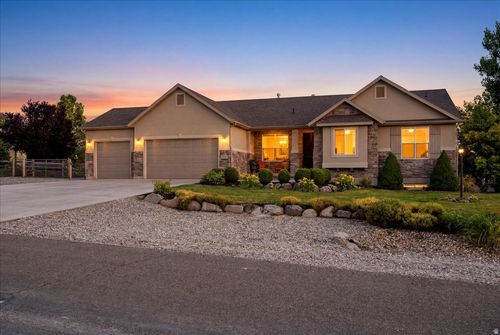 7145 N Ridge Rd, Lake Point, UT, 84074-8246 | Card Image