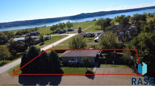 107 N Dougan Ave Avenue, Oacoma, SD, 57365 | Card Image