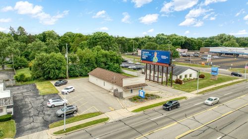 2009 W Michigan Ave, Jackson, MI, 49202-4010 | Card Image
