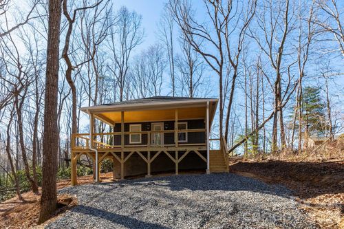 137 E Arbutus Trl, Hendersonville, NC, 28792-8202 | Card Image