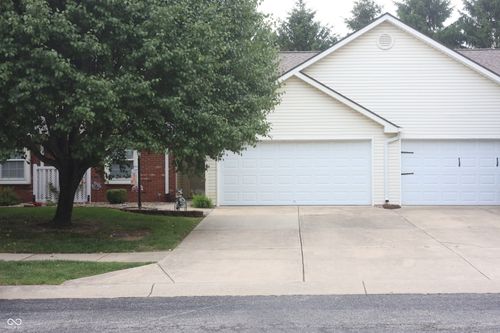 3910 Gray Pond Ct, Indianapolis, IN, 46237-4703 | Card Image