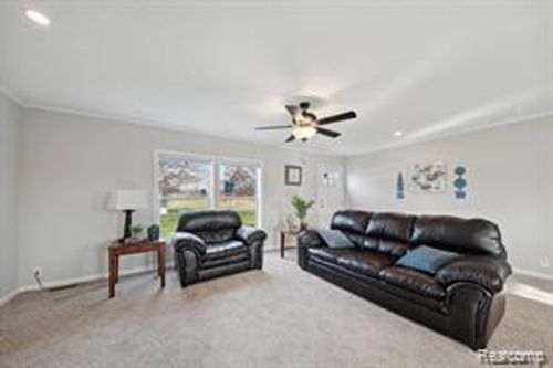 5112 Hawthorn Dr, Brown City, MI, 48416-8032 | Card Image