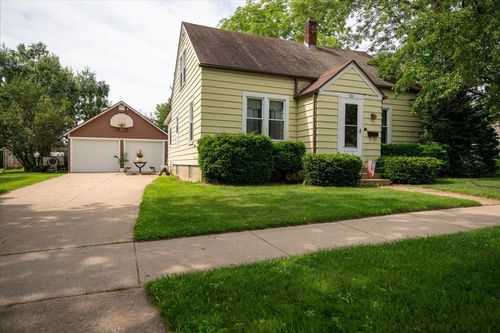 292 E Liberty Street, Berlin, WI, 54923 | Card Image