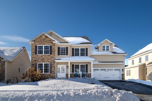 4 Ironwood St, Ballston Lake, NY, 12019-1735 | Card Image