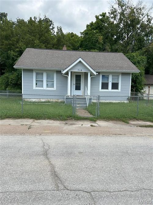 716 W Saint Louis St, De Soto, MO, 63020-1012 | Card Image