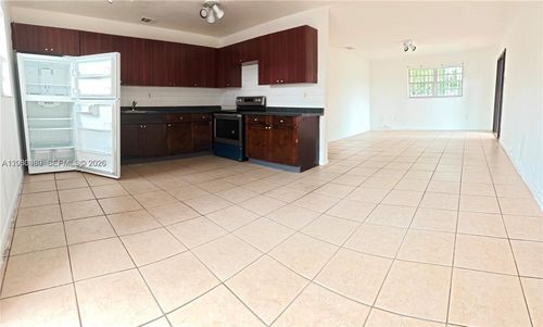 2-2175 Nw 104th St, MIAMI, FL, 33147-1350 | Card Image