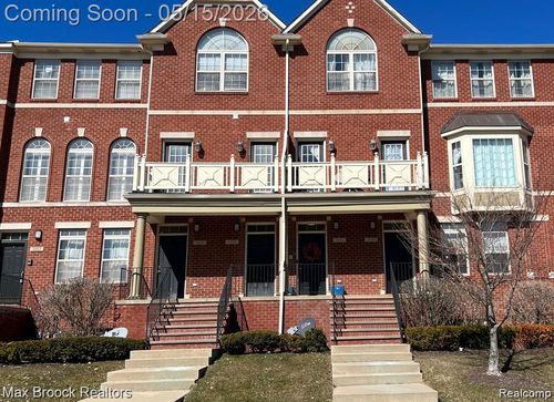 3111 Camden Dr, Troy, MI, 48084-7025 | Card Image