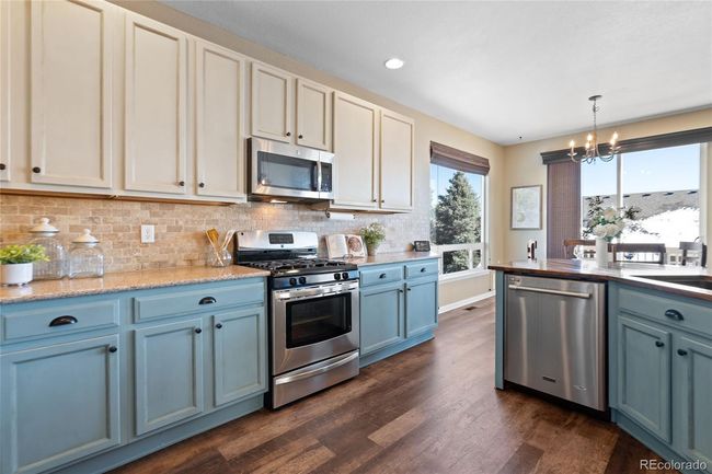 8196 Wetherill Cir, House other with 4 bedrooms, 3 bathrooms and 3 parking in Castle Pines CO | Image 17