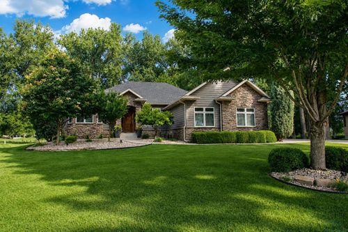 871 E Sawgrass Trl, Dakota Dunes, SD, 57049-5198 | Card Image