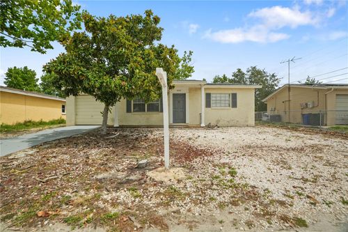 8053 Dedham Dr, PORT RICHEY, FL, 34668-4408 | Card Image