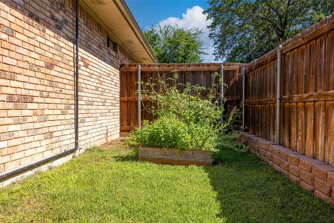 2562 Primrose Dr, House other with 3 bedrooms, 3 bathrooms and null parking in Richardson TX | Image 40