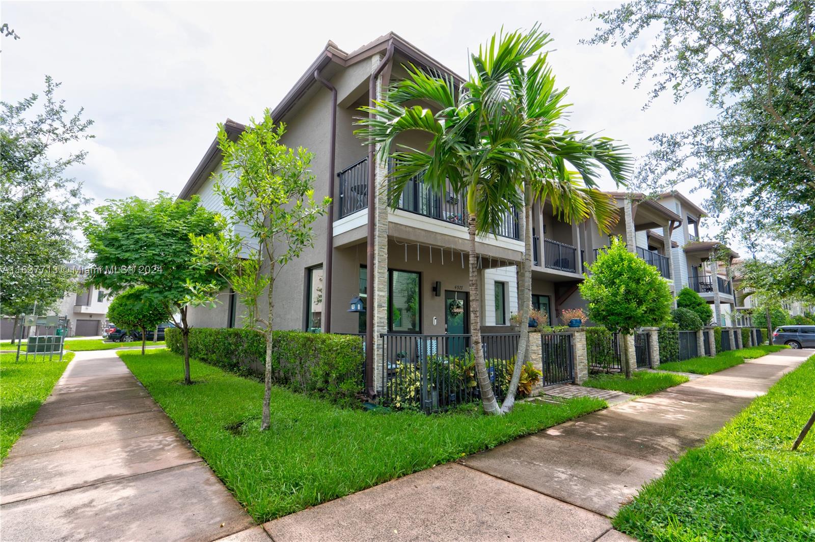 83rd Path, Doral, FL 33166