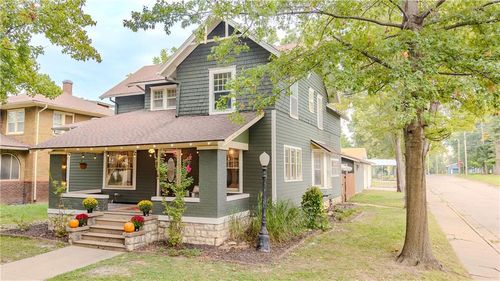 630 S Evergreen Ave, Chanute, KS, 66720-2359 | Card Image