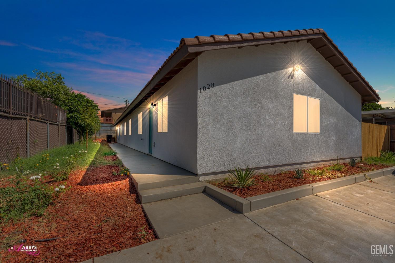 Jeffrey St, Bakersfield, CA 93305