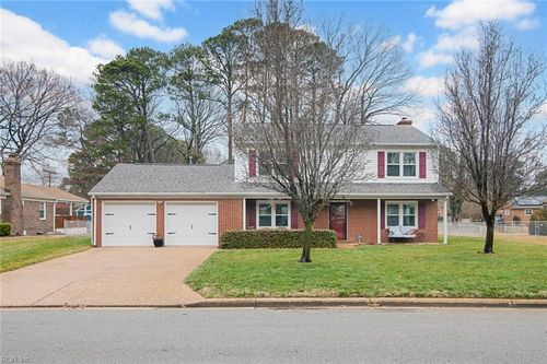 9 Colonial Acres Dr, Hampton, VA, 23664-1727 | Card Image