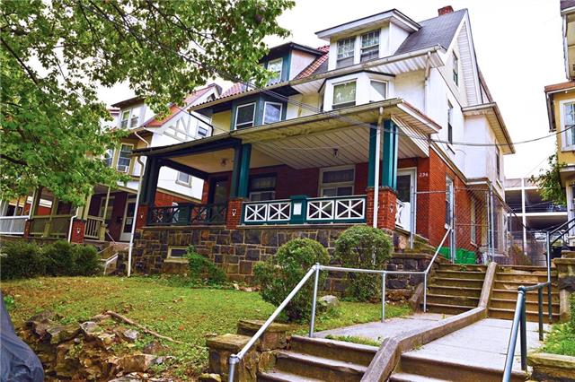 4th St, Allentown, PA 18102