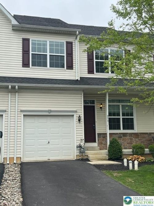 974 King Way, BREINIGSVILLE, PA, 18031-1484 | Card Image