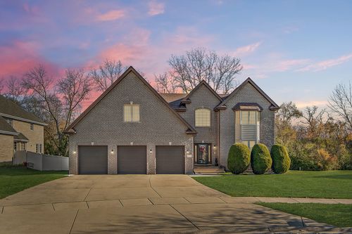 18309 Carrington Dr, Hazel Crest, IL, 60429-1678 | Card Image