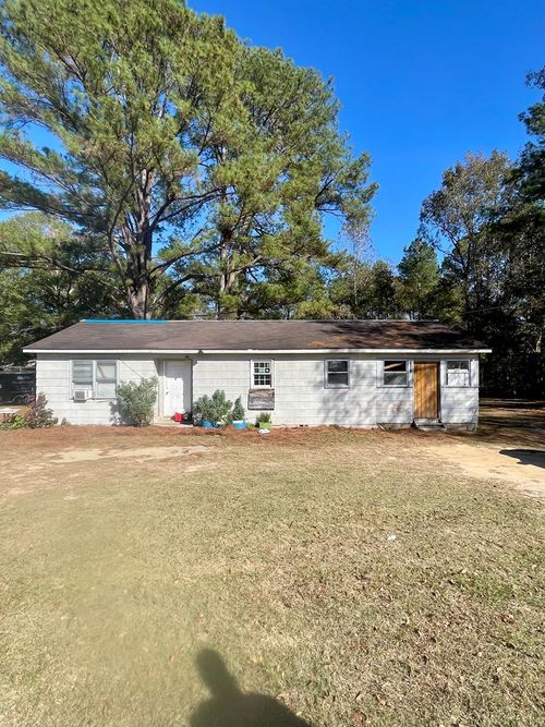 520 Kenneth Hilburn Cir, East Dublin, GA, 31027-1466 | Card Image