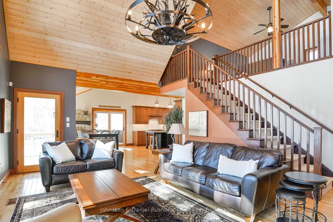 2 - 1086 Brackenrig Rd, House other with 3 bedrooms, 2 bathrooms and 4 parking in Port Carling ON | Image 7