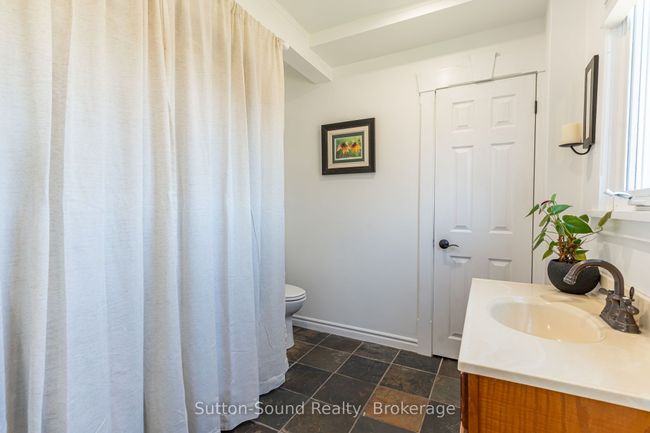 146 Sunset Blvd, House other with 3 bedrooms, 2 bathrooms and 8 parking in Georgian Bluffs ON | Image 18