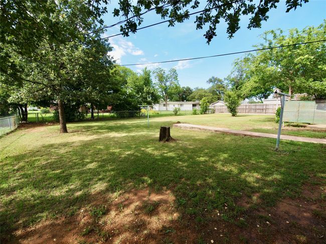 1441 Brazos St, House other with 3 bedrooms, 2 bathrooms and null parking in Graham TX | Image 31