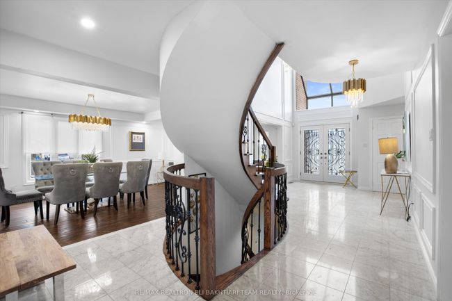 1 Bronte Rd, House other with 8 bedrooms, 6 bathrooms and 6 parking in Thornhill ON | Image 7