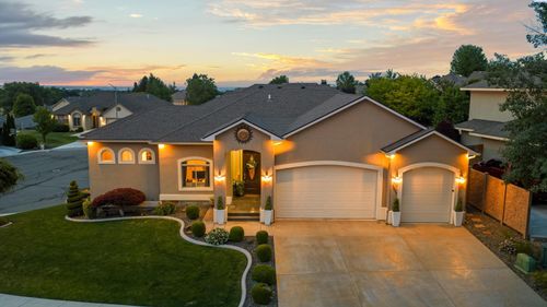 3505 S Ledbetter St, Kennewick, WA, 99337-2476 | Card Image